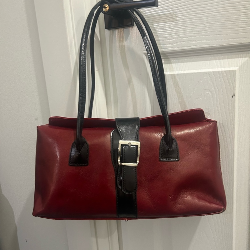 Made in Italy Genuine Leather Red and Black Leather Shoulder Bag
